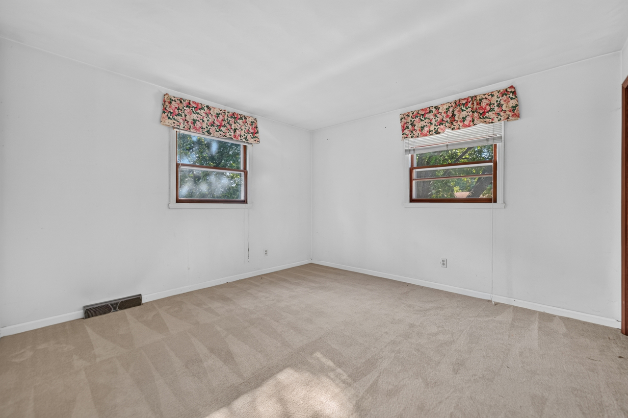 5555 Roanoke Road Property Photo 20