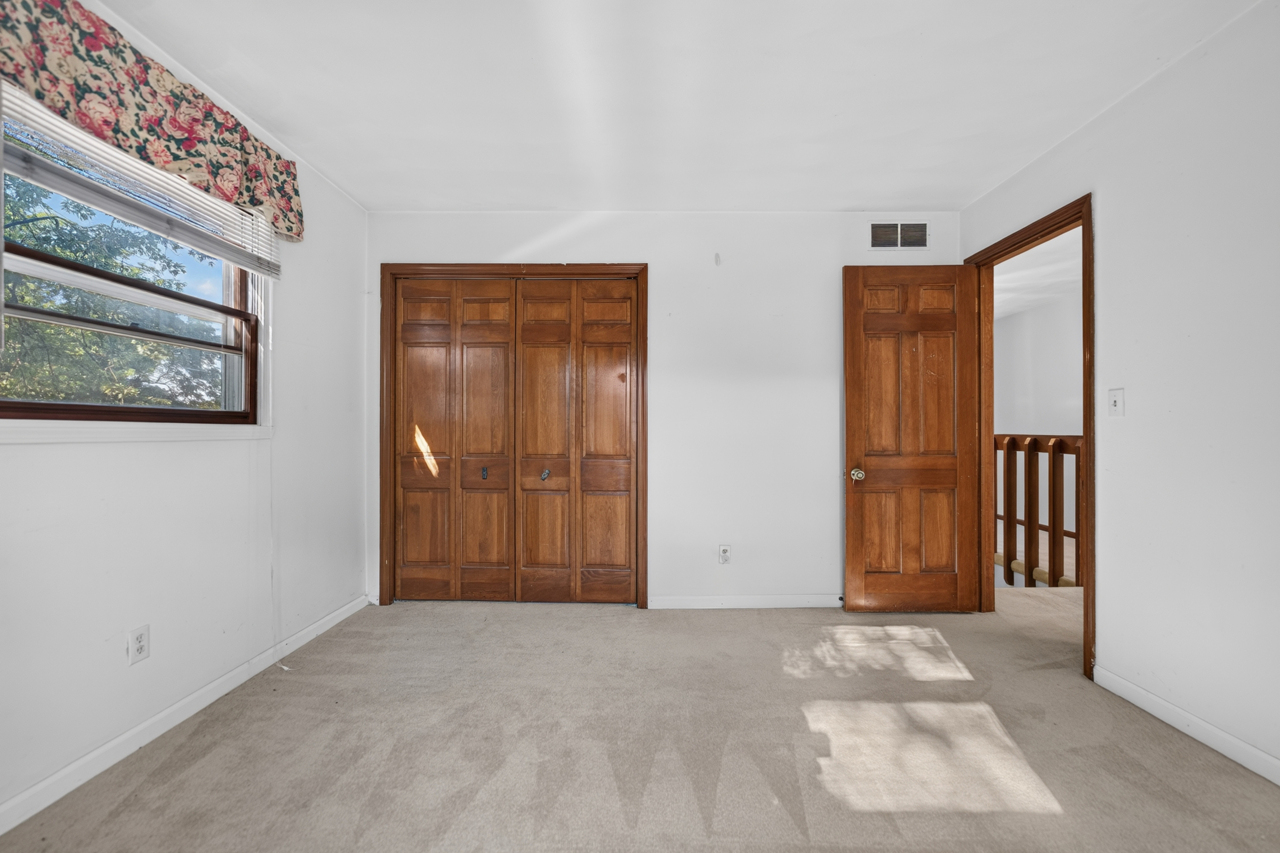 5555 Roanoke Road Property Photo 21