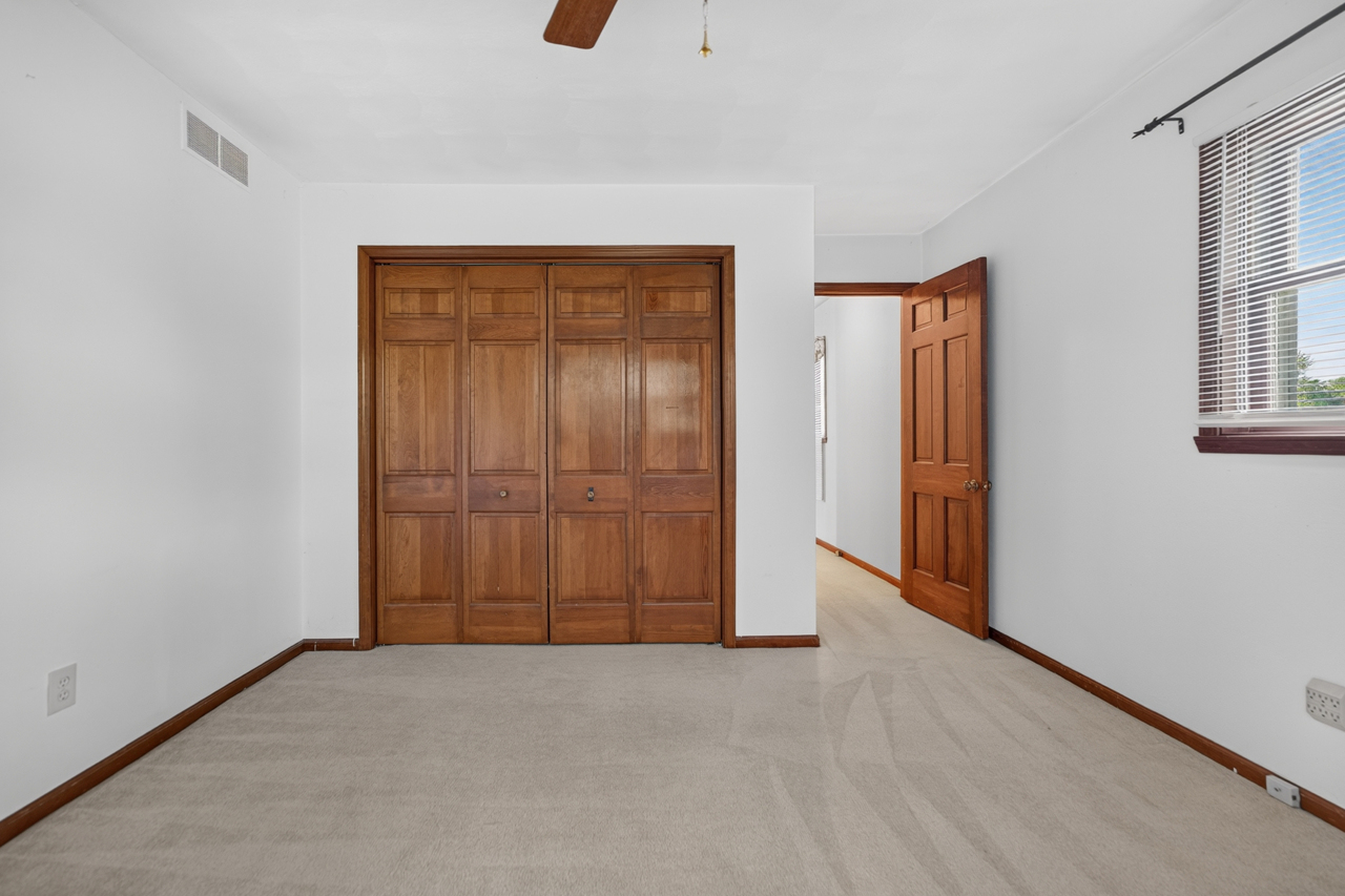 5555 Roanoke Road Property Photo 28