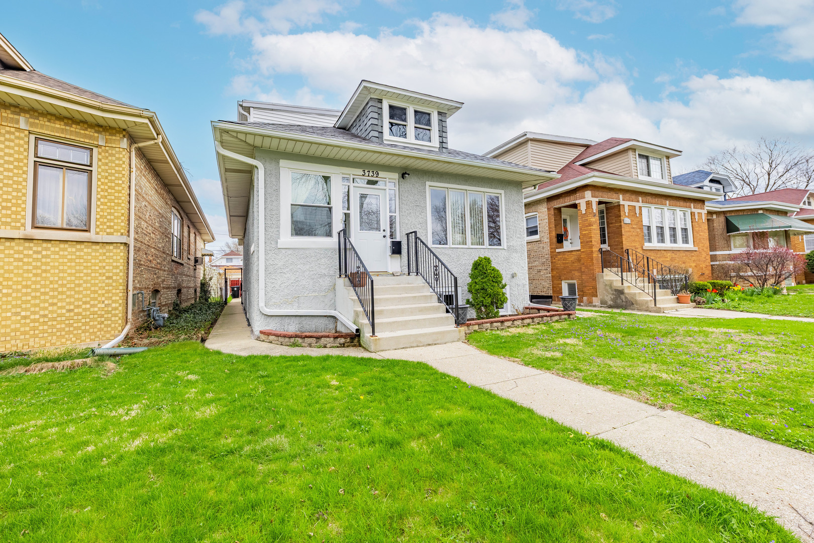 3739 Clinton Avenue Property Photo 1