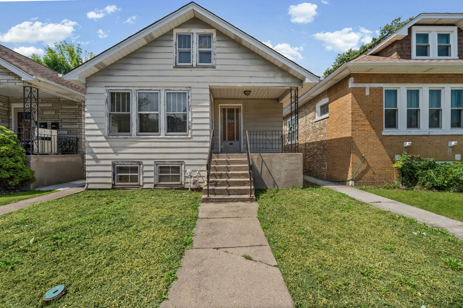 3314 N Kenneth Avenue Property Photo 1