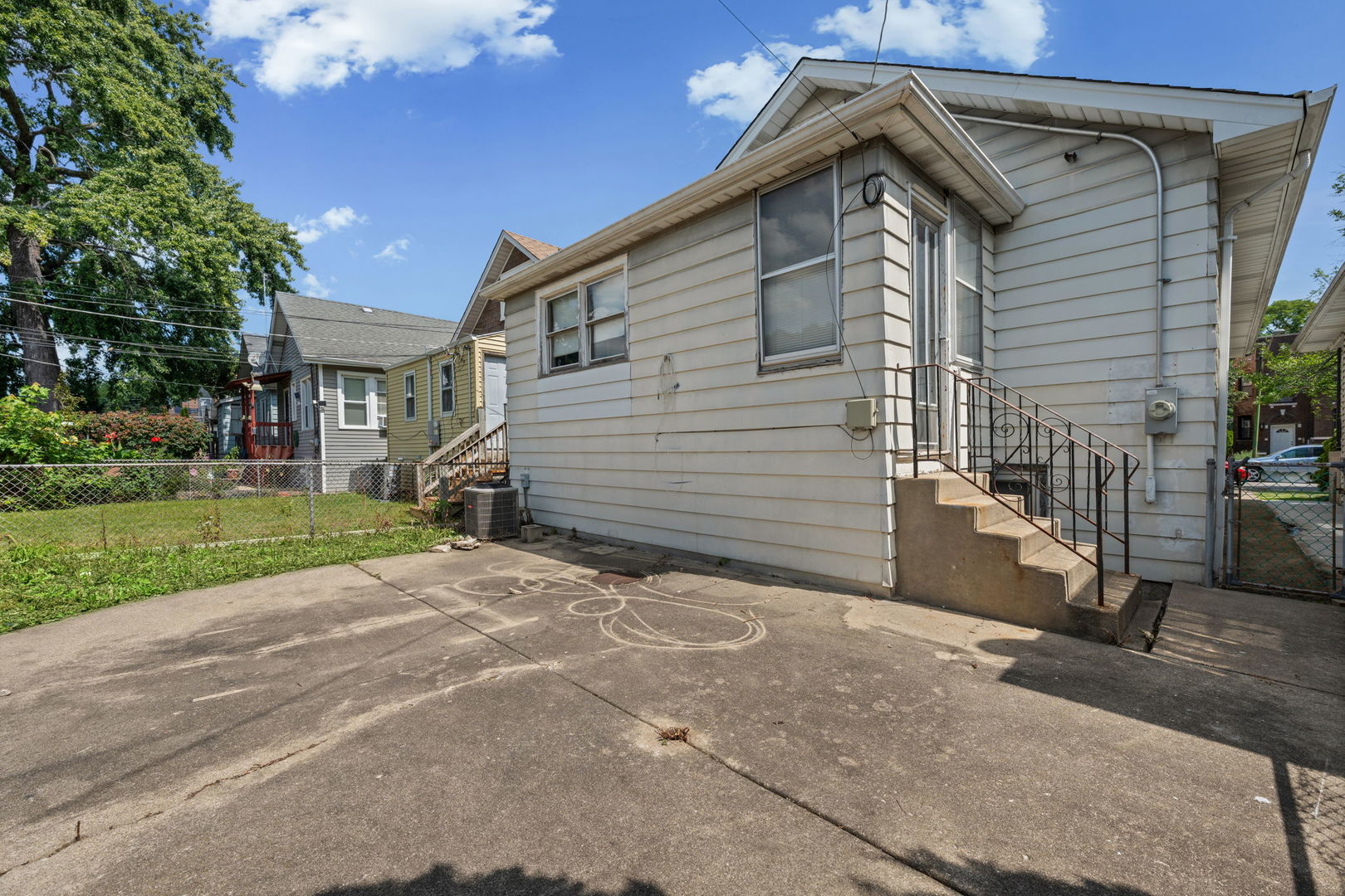 3314 N Kenneth Avenue Property Photo 15
