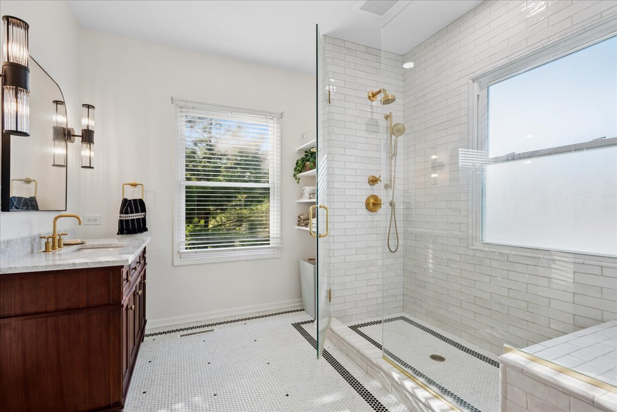 724 S Batavia Avenue Property Photo 18