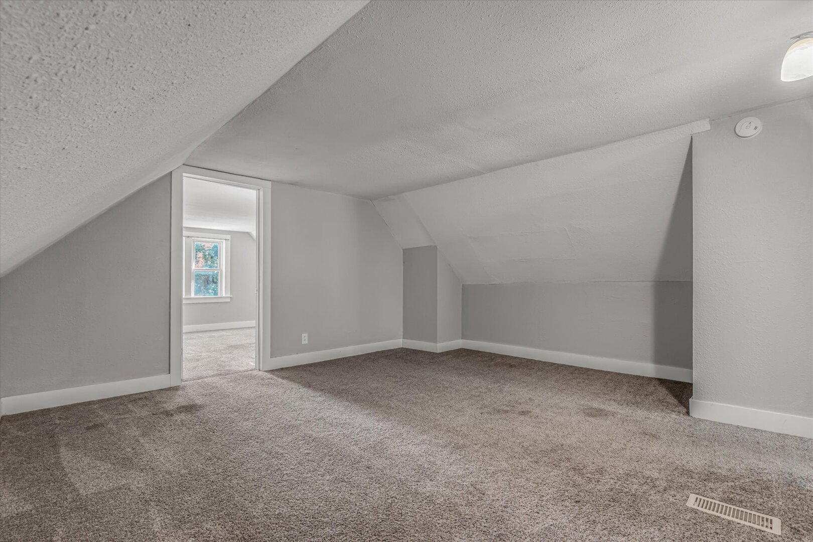 509 19th Avenue Property Photo 28