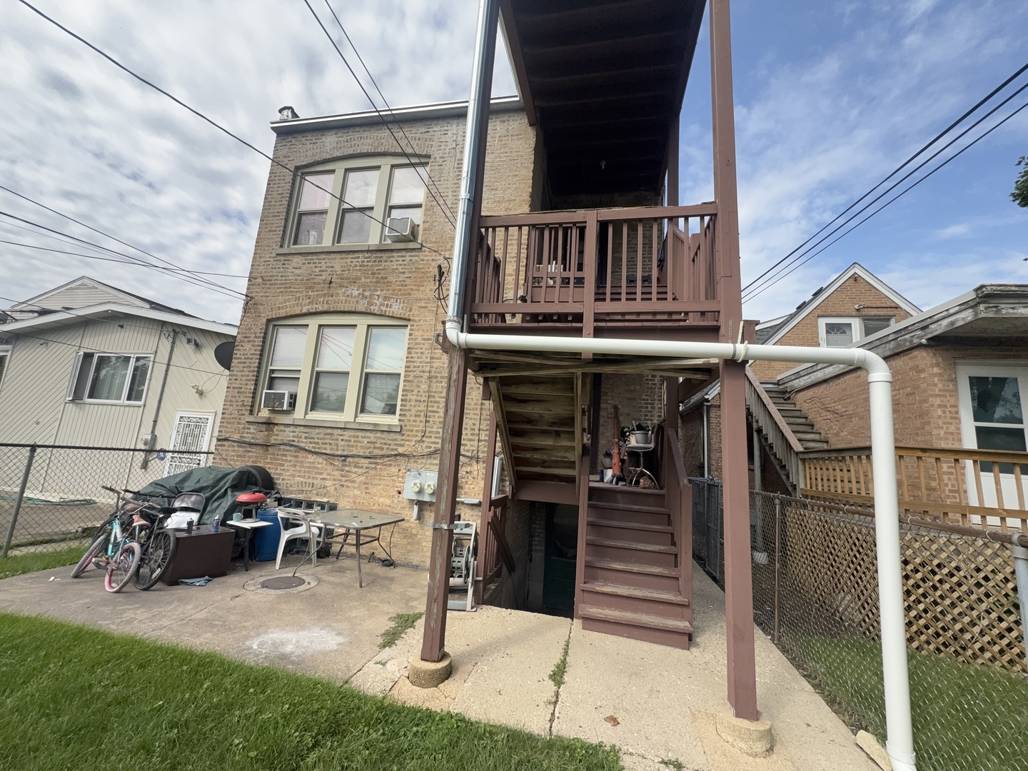 1637 N Sayre Avenue Property Photo 26