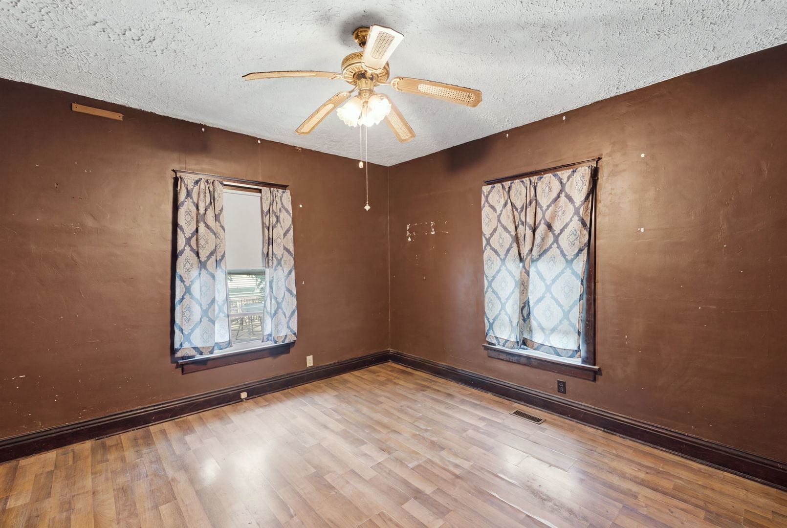 202 E Liberty Street Property Photo 9