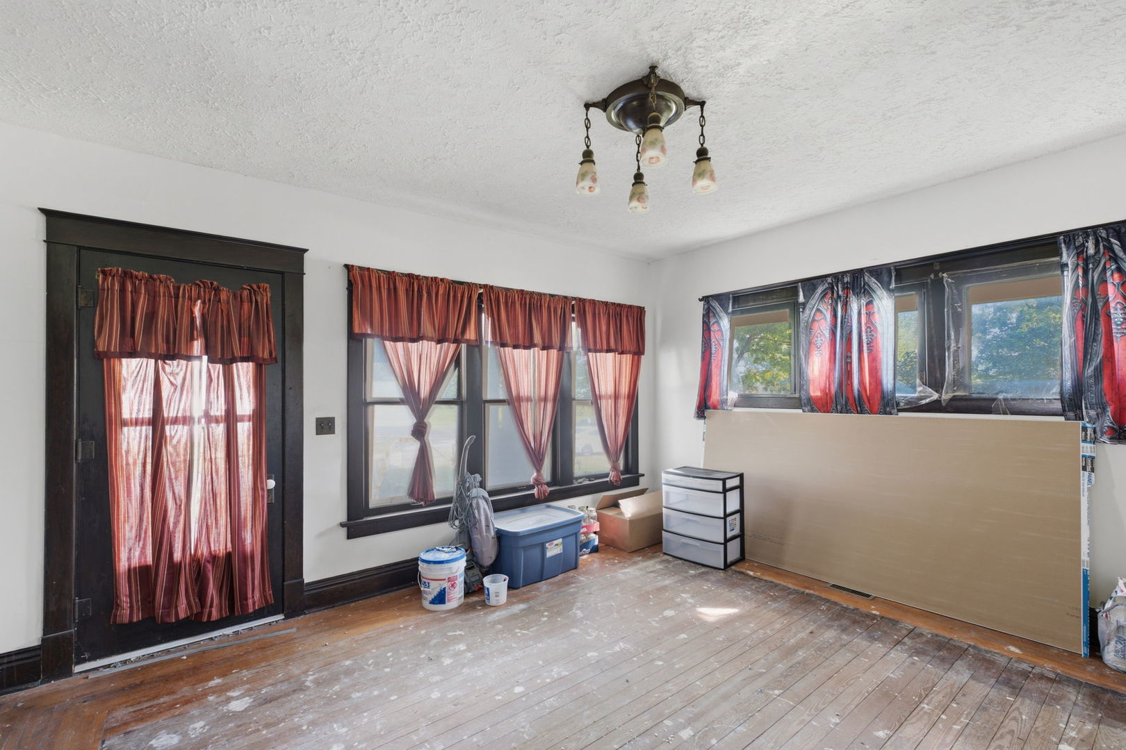 202 E Liberty Street Property Photo 13