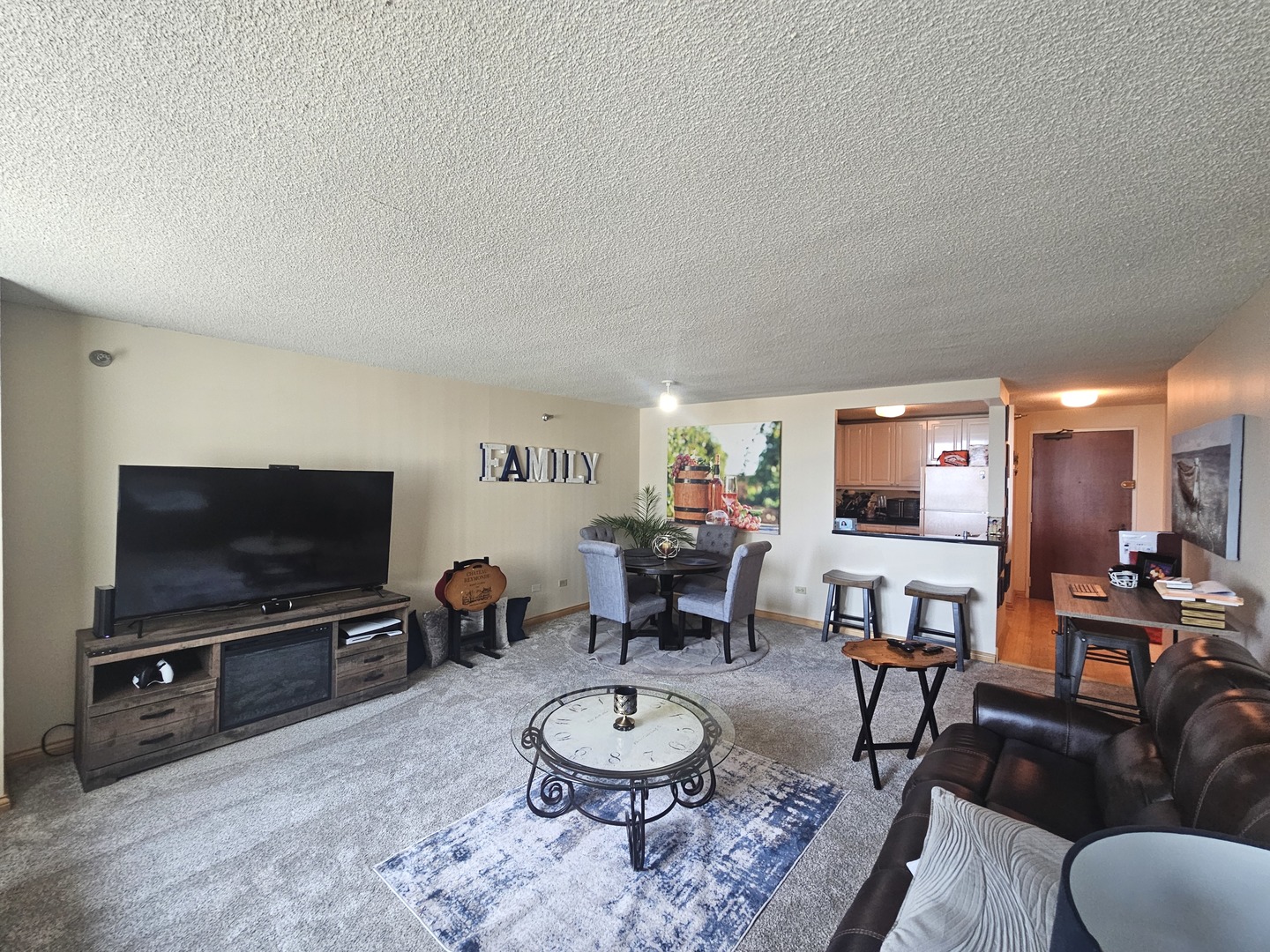 480 N Mcclurg Court 1106 Property Photo 6