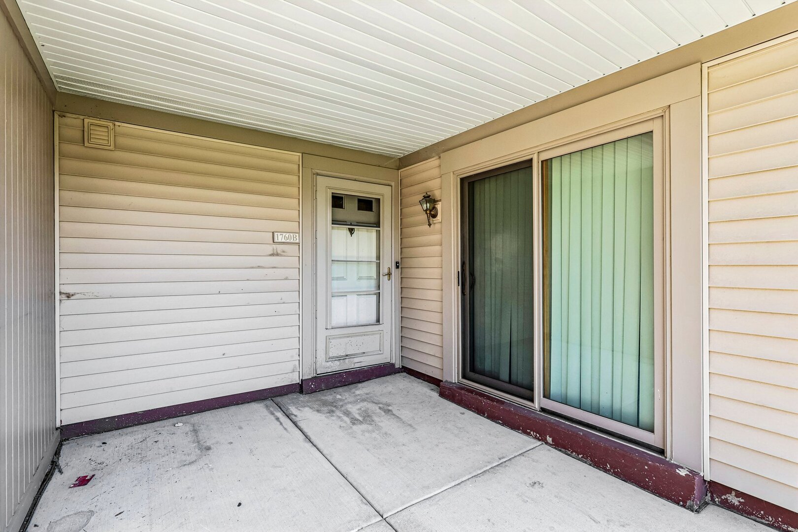1760 Bristol Walk B Property Photo 19