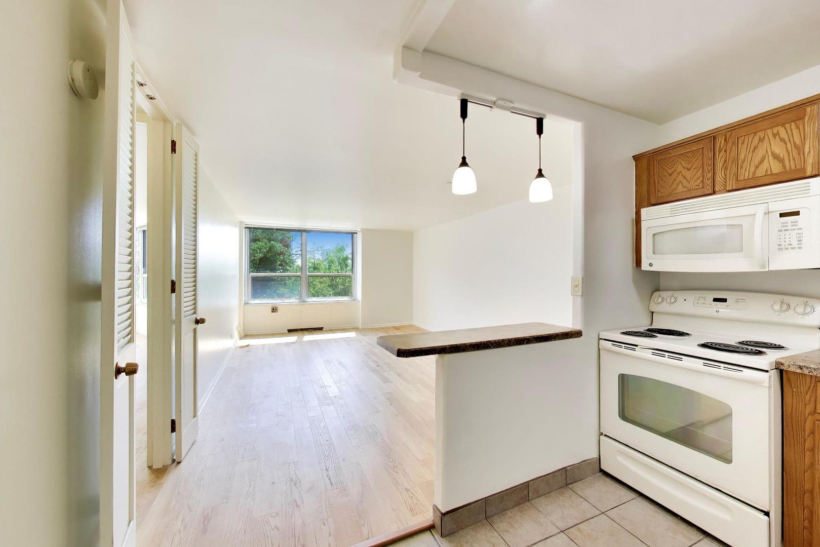 720 W Gordon Terrace 5m Property Photo 7