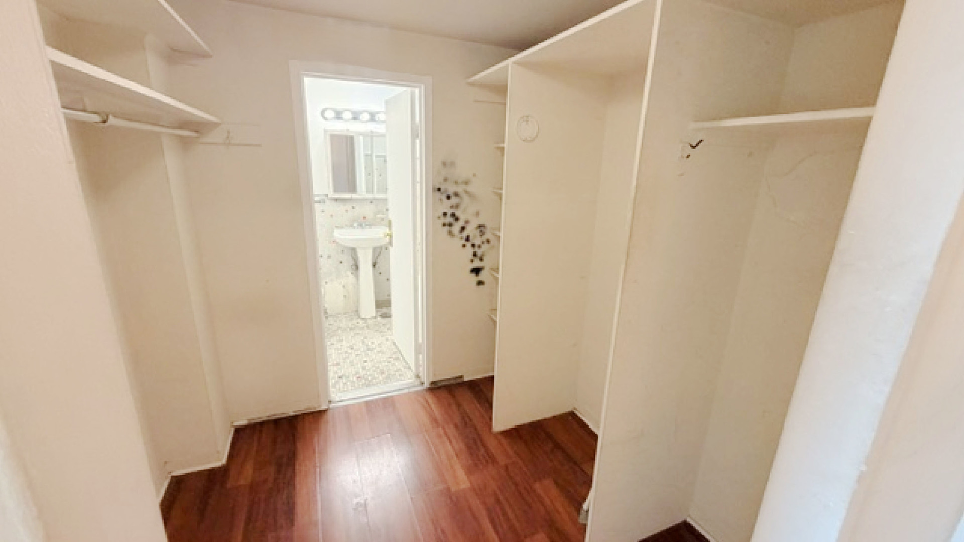 7337 S South Shore Drive 1411 Property Photo 15