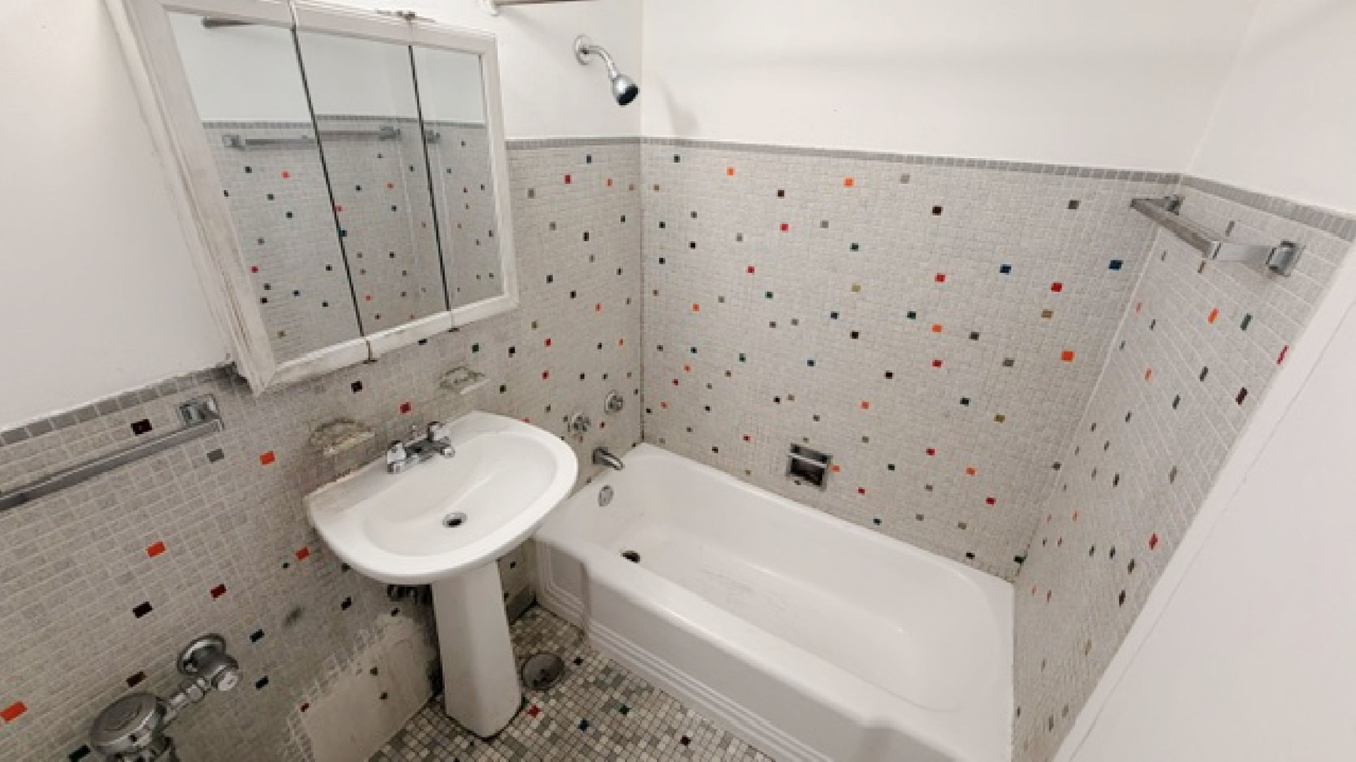 7337 S South Shore Drive 1411 Property Photo 16