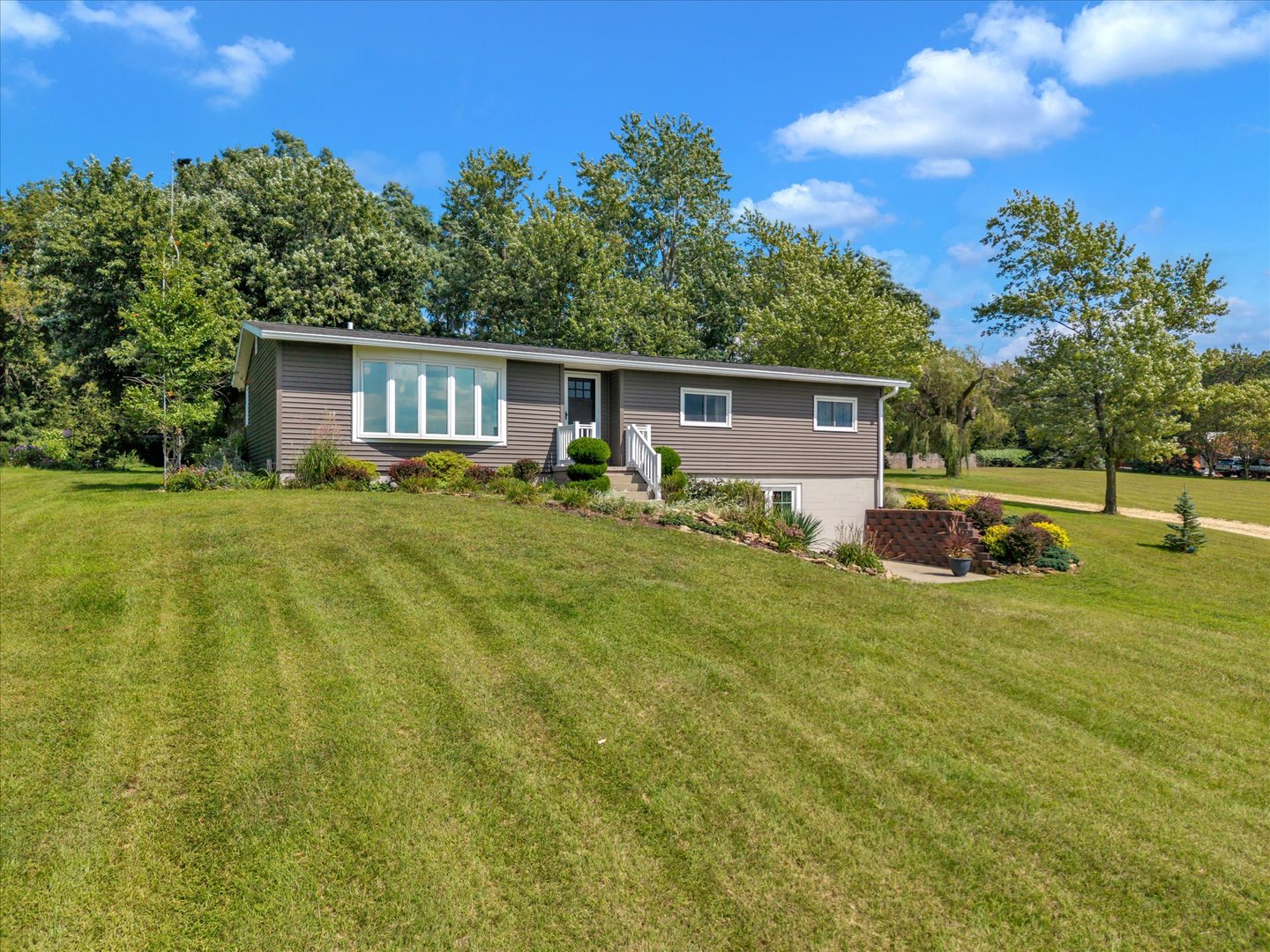 19310 Acker Road Property Photo 2