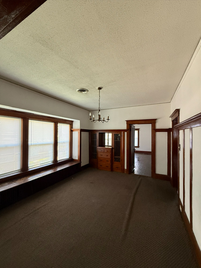 494 S Chicago Avenue 2n Property Photo 11