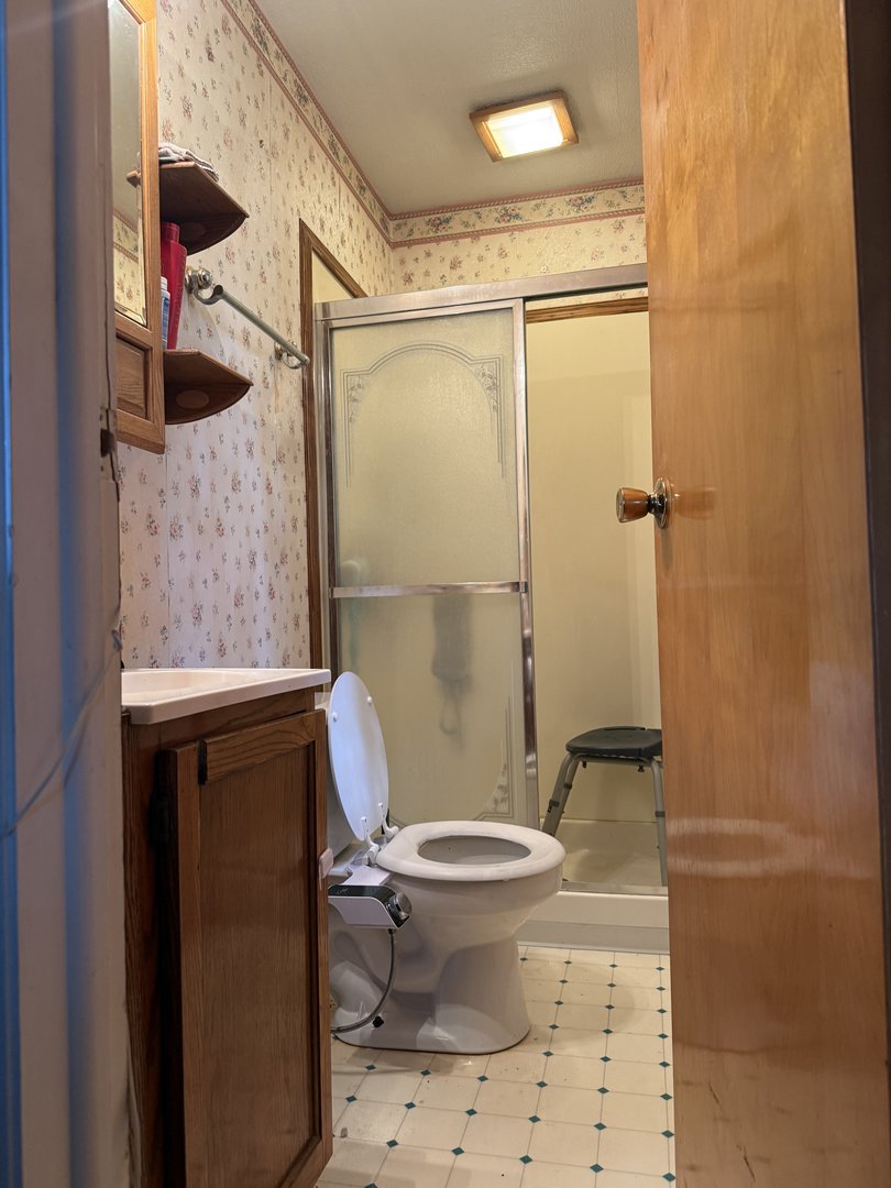 12744580 Property Photo 14