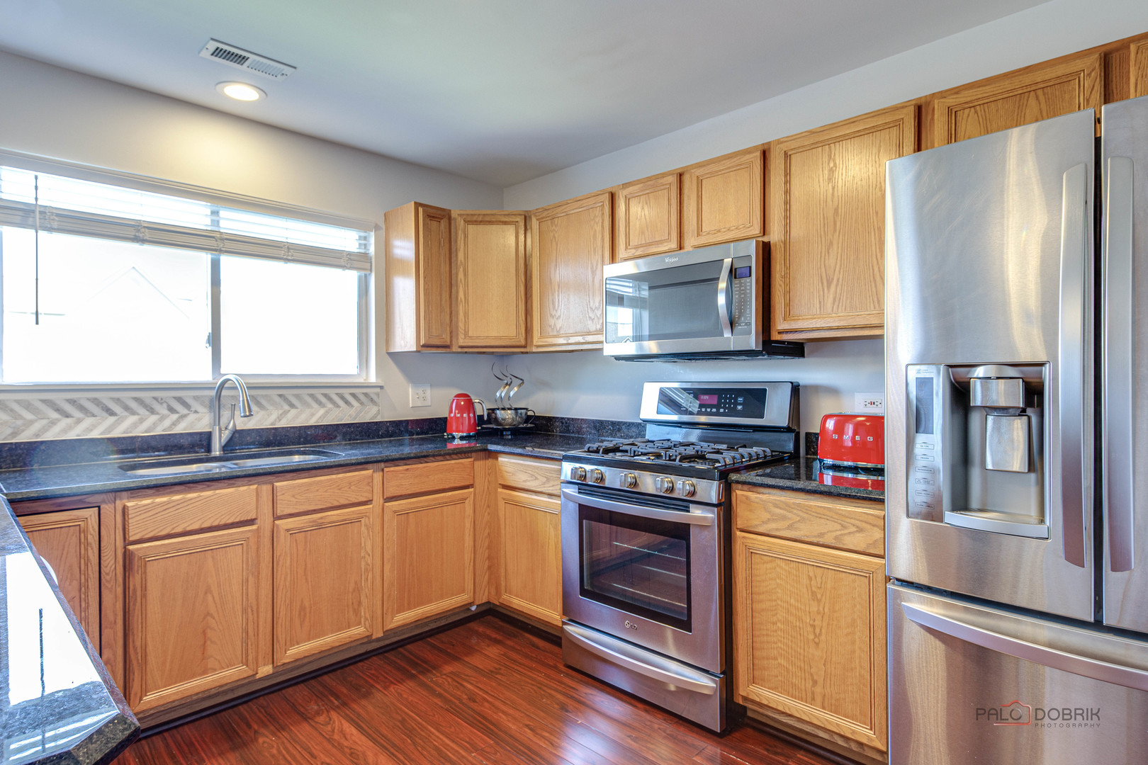 668 E Fountainview Drive Property Photo 13