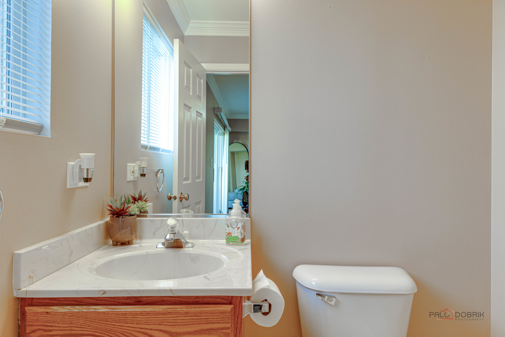 668 E Fountainview Drive Property Photo 32