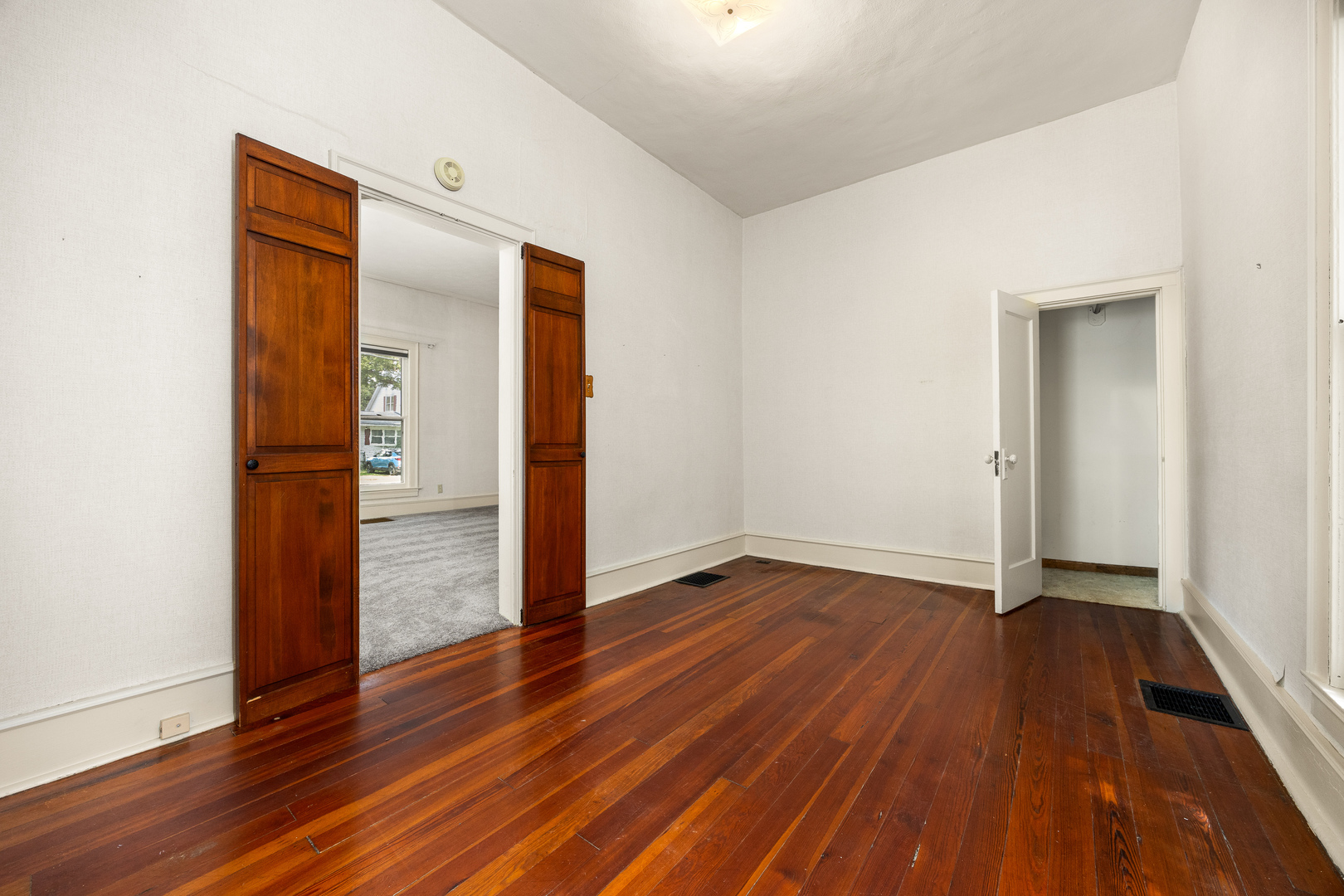605 S Sycamore Street Property Photo 10