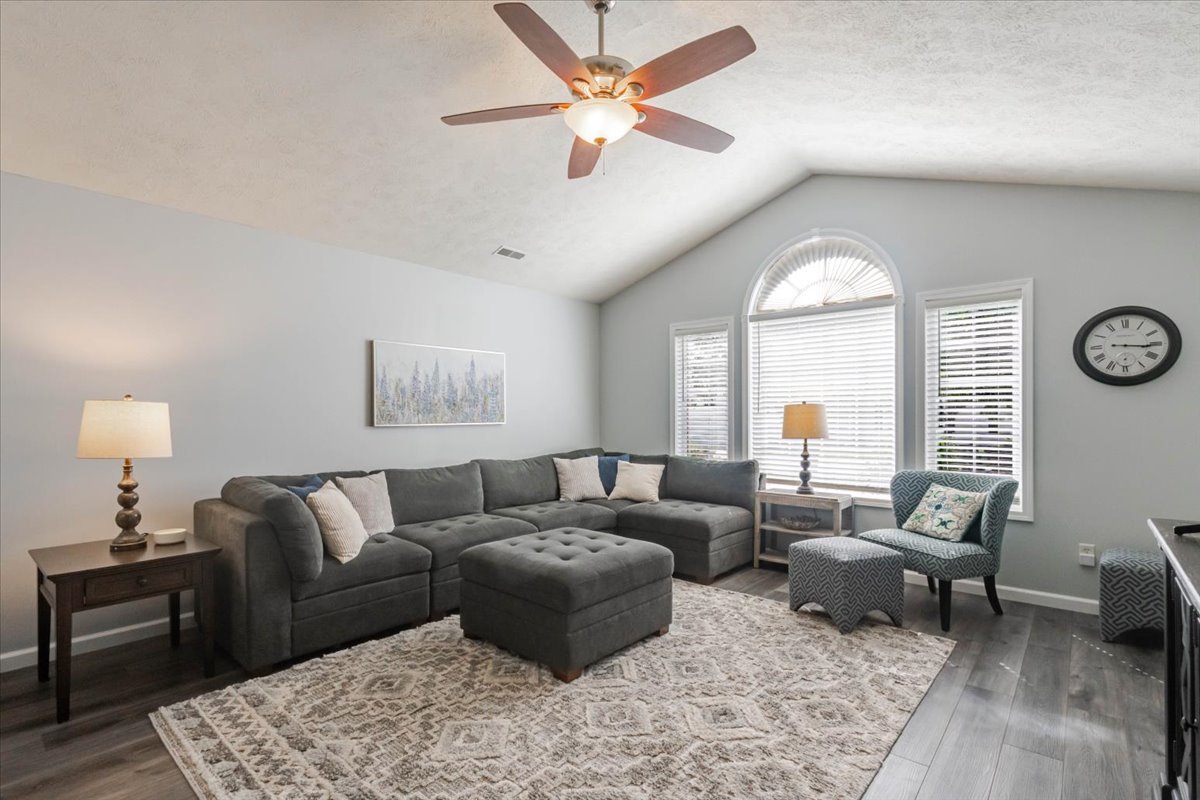 3711 Wine Way Property Photo 6