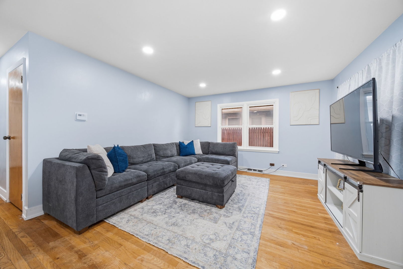 14723 S Richmond Avenue Property Photo 2