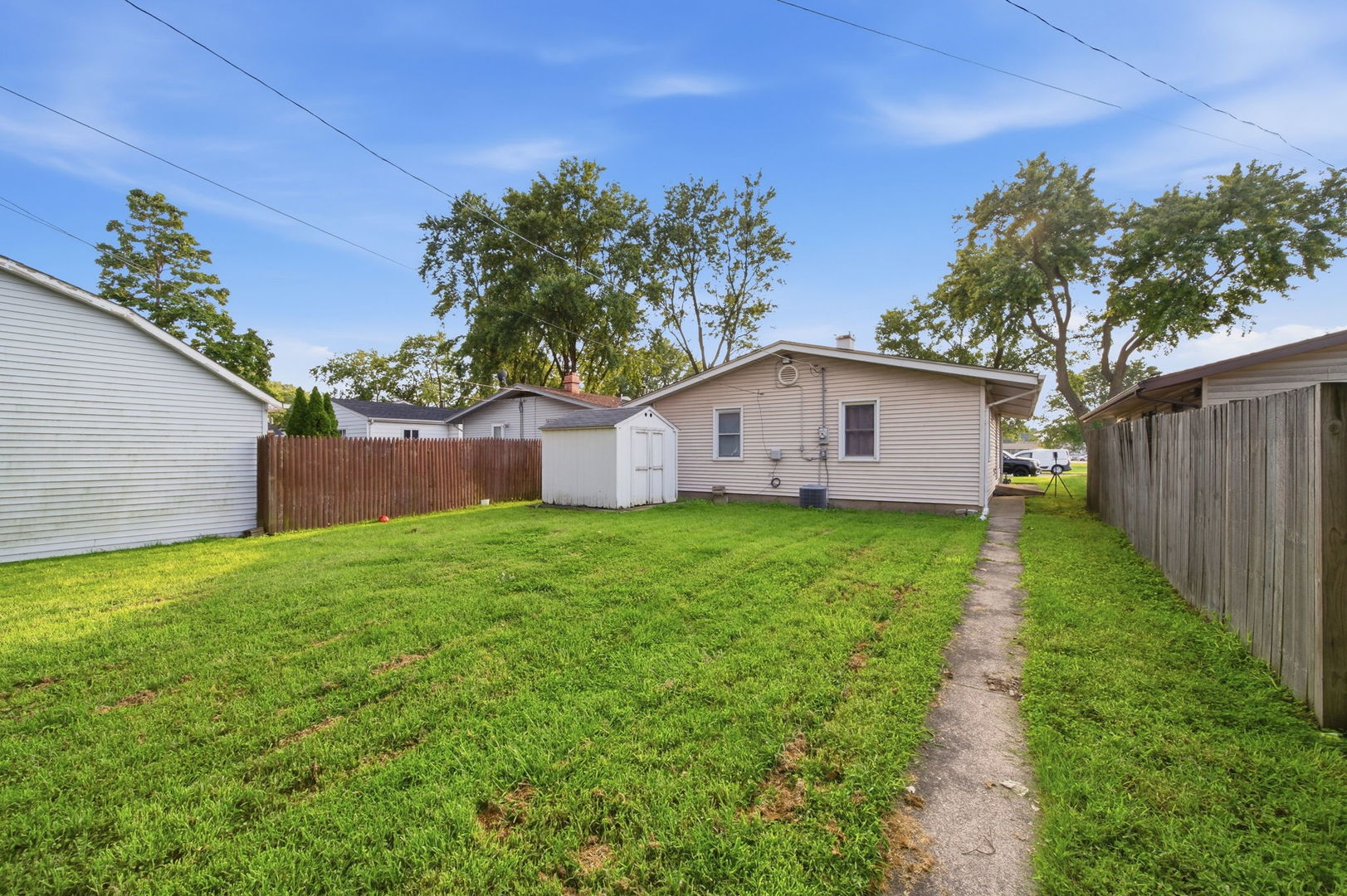 14723 S Richmond Avenue Property Photo 15