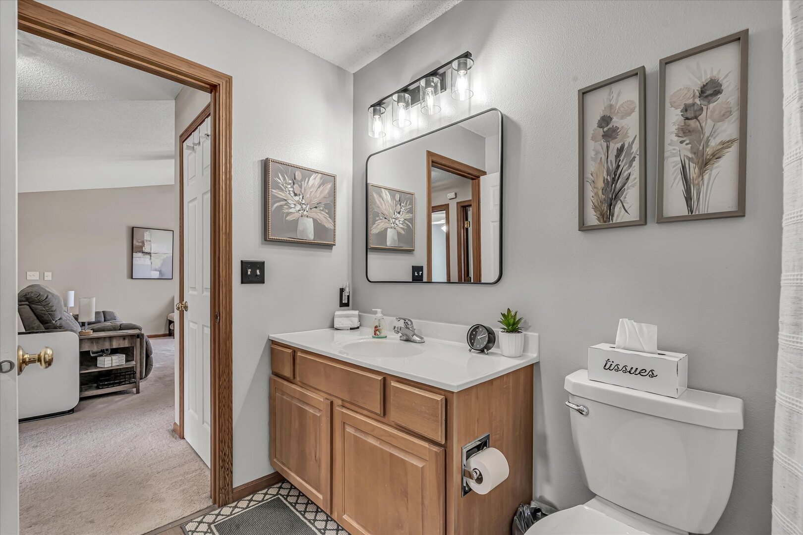 1604 E Lomar Street Property Photo 31