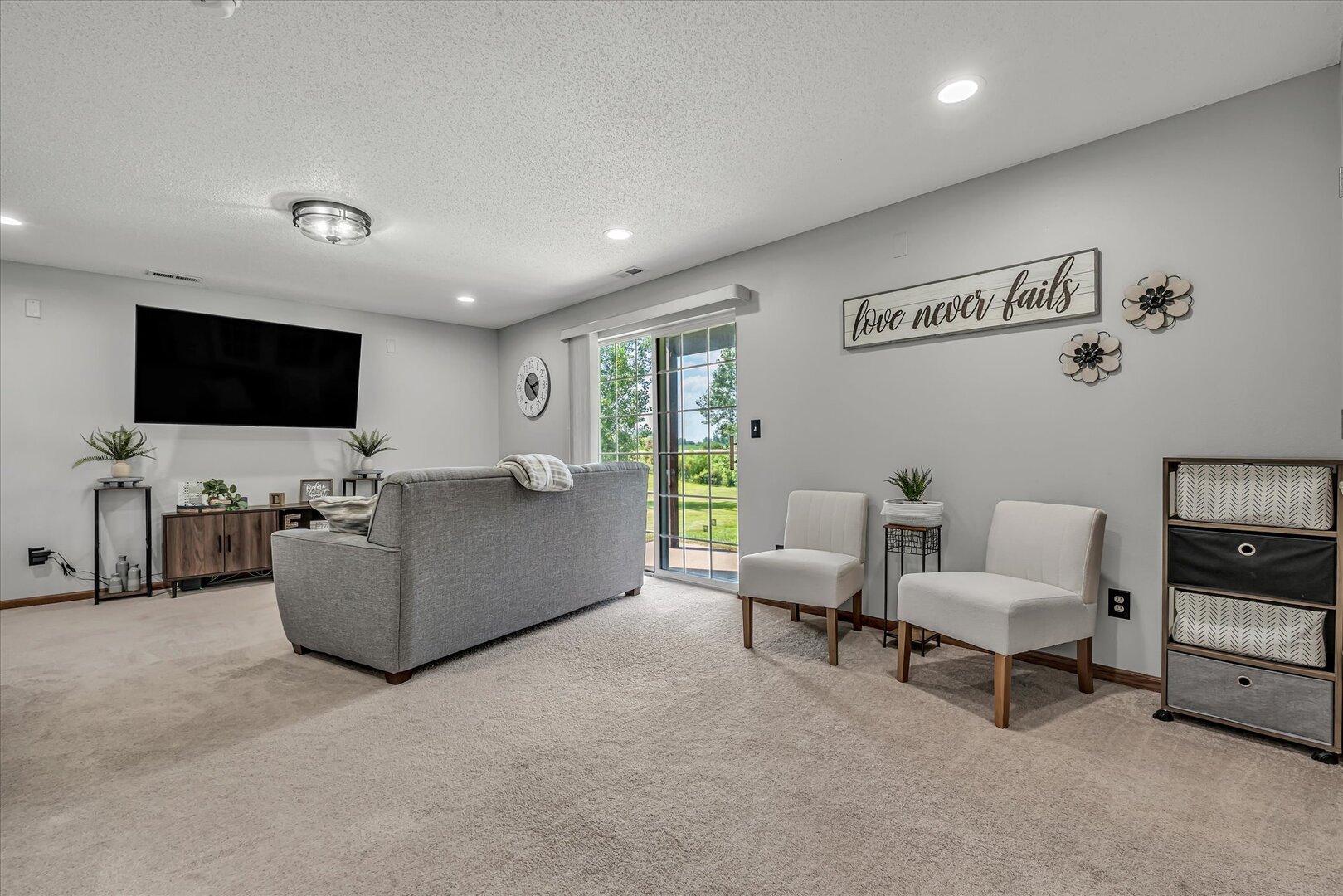 1604 E Lomar Street Property Photo 35