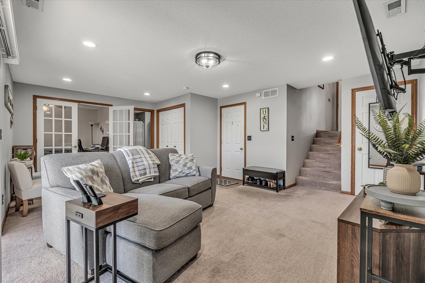 1604 E Lomar Street Property Photo 41