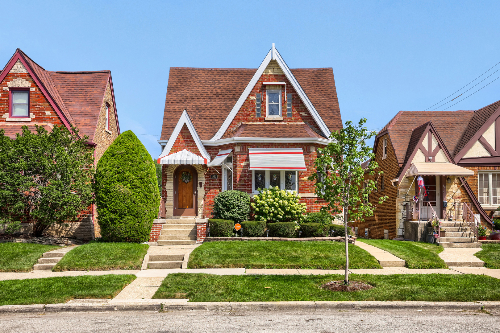 1619 N Normandy Avenue Property Photo 1