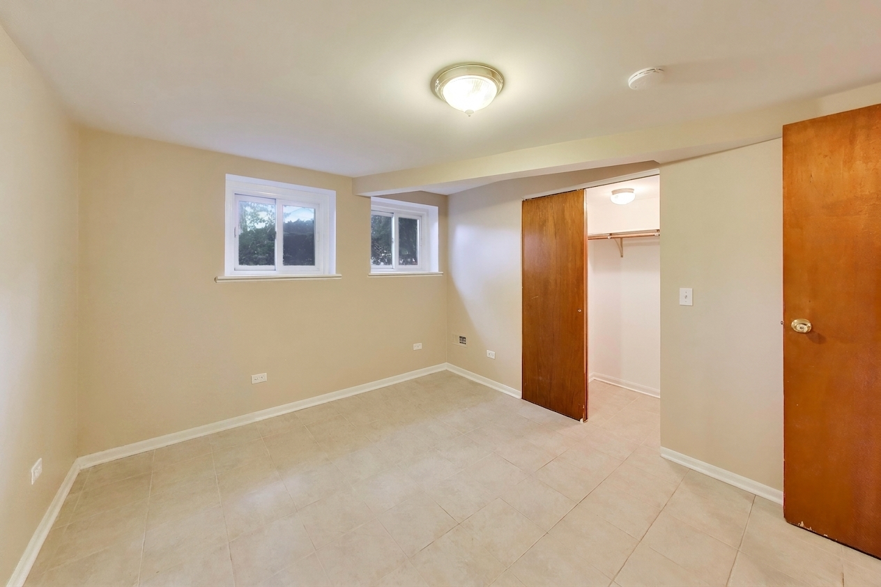 6545 N Natoma Street Property Photo 33