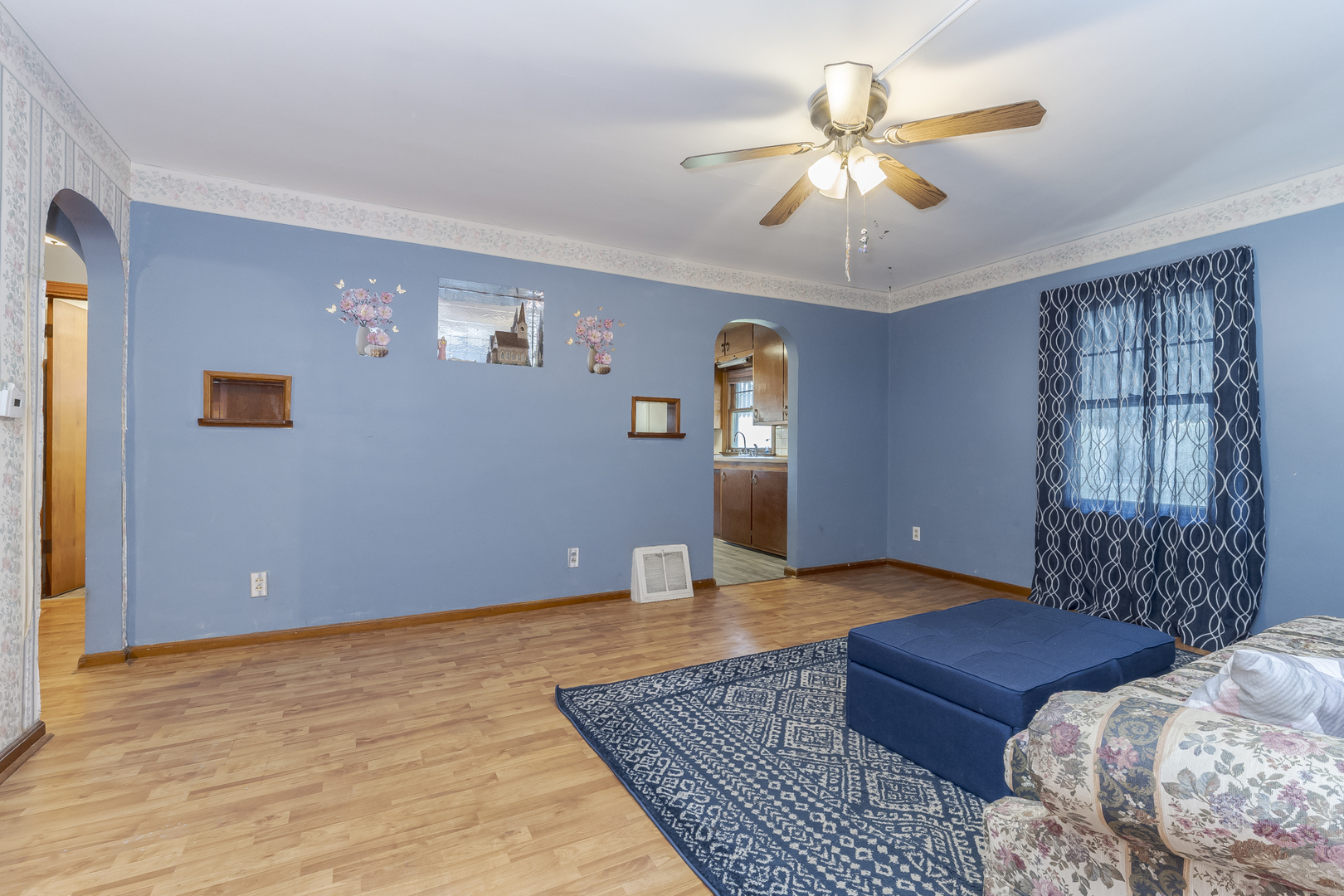 815 W Water Street Property Photo 8