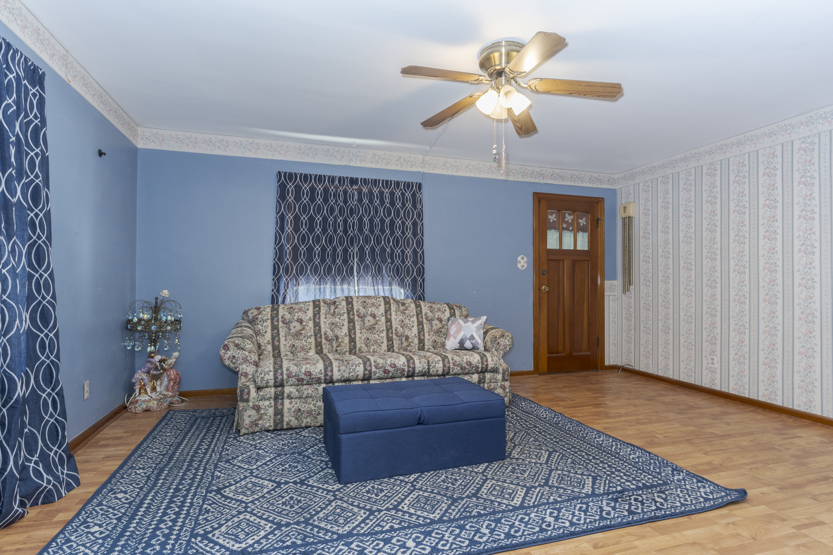 815 W Water Street Property Photo 10