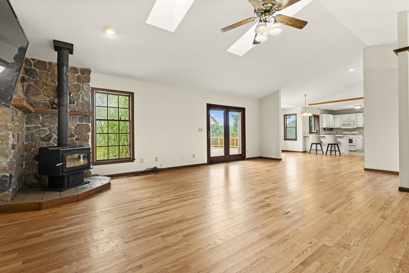 21810 Pleasant Grove Road Property Photo 5