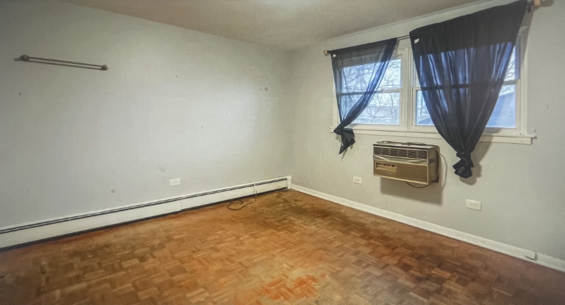 7544 S Yates Boulevard D Property Photo 9