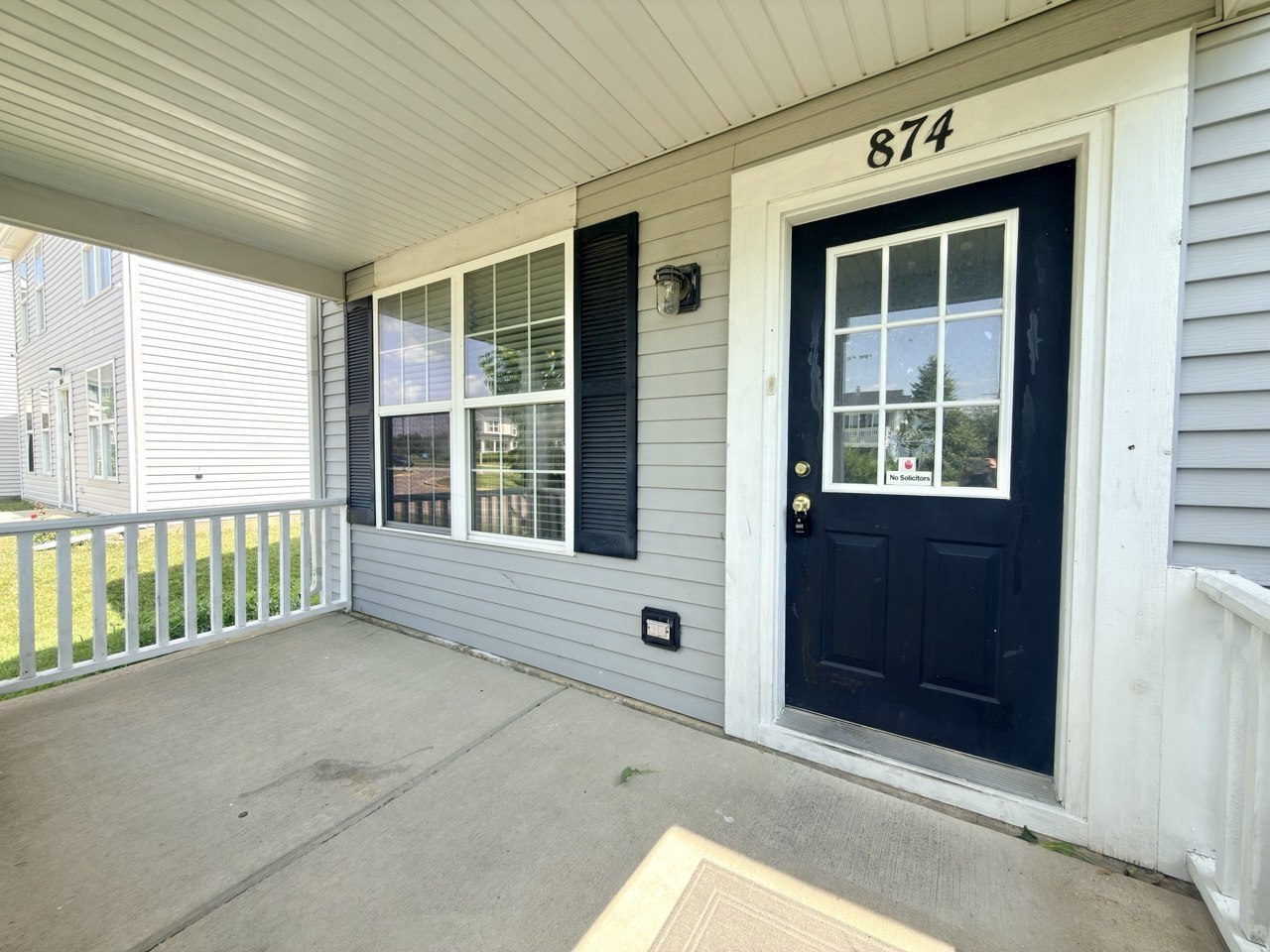 874 Four Seasons Boulevard Property Photo 2