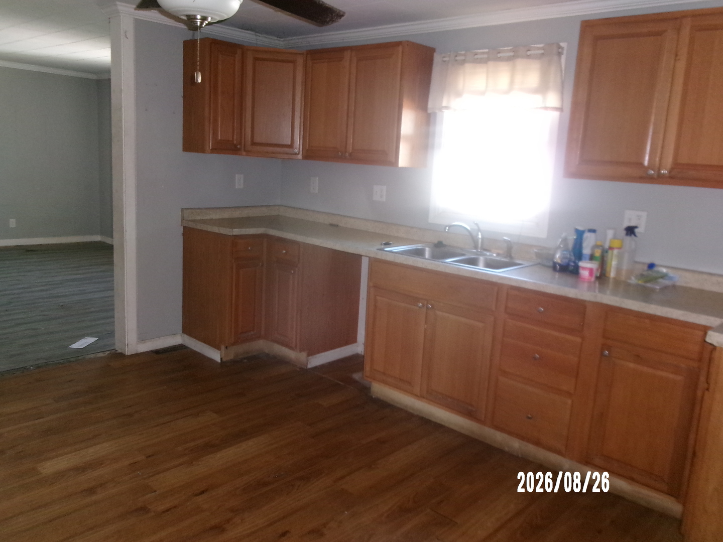 709 E Jones Street Property Photo 7