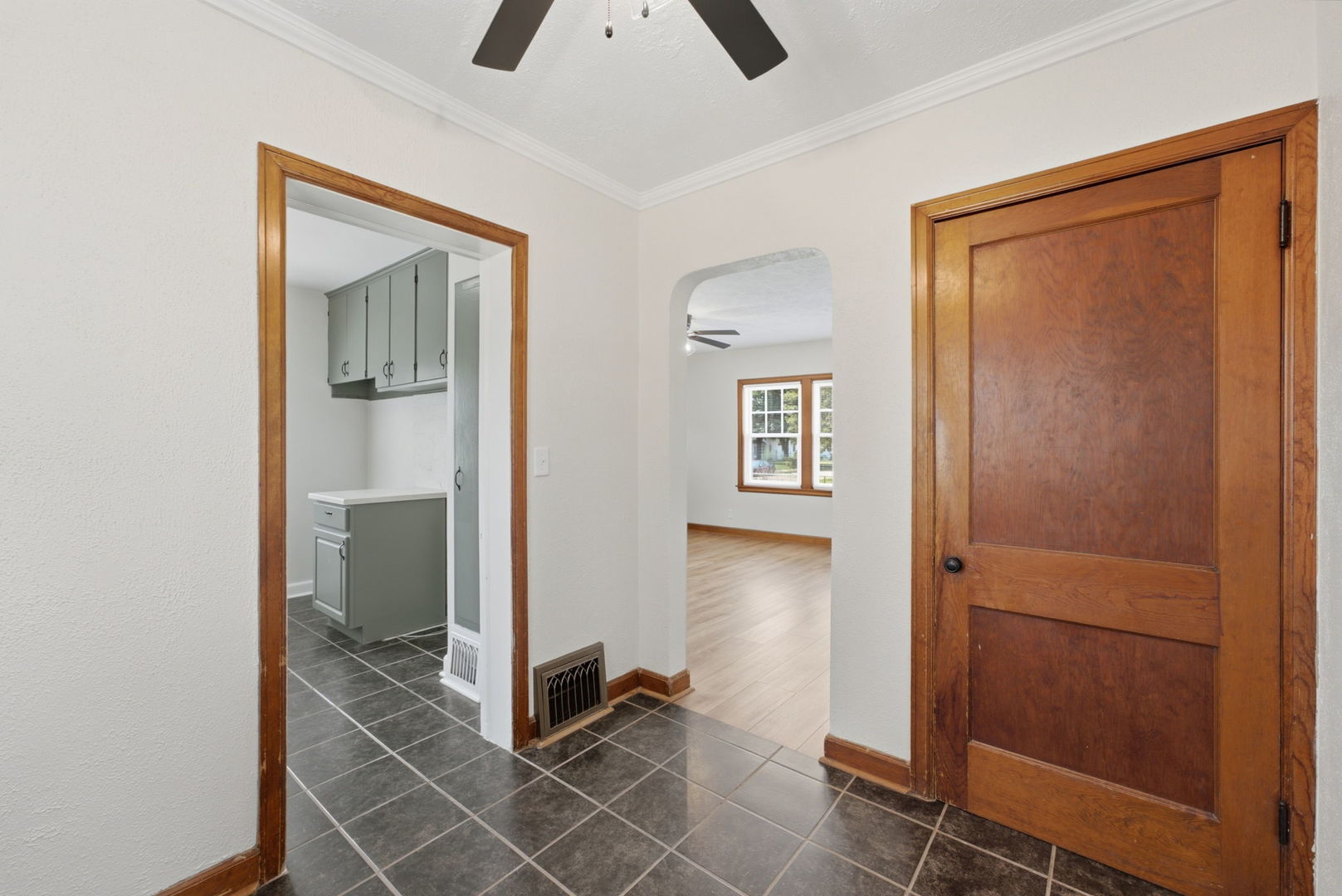 1804 W Pleasant Street Property Photo 10
