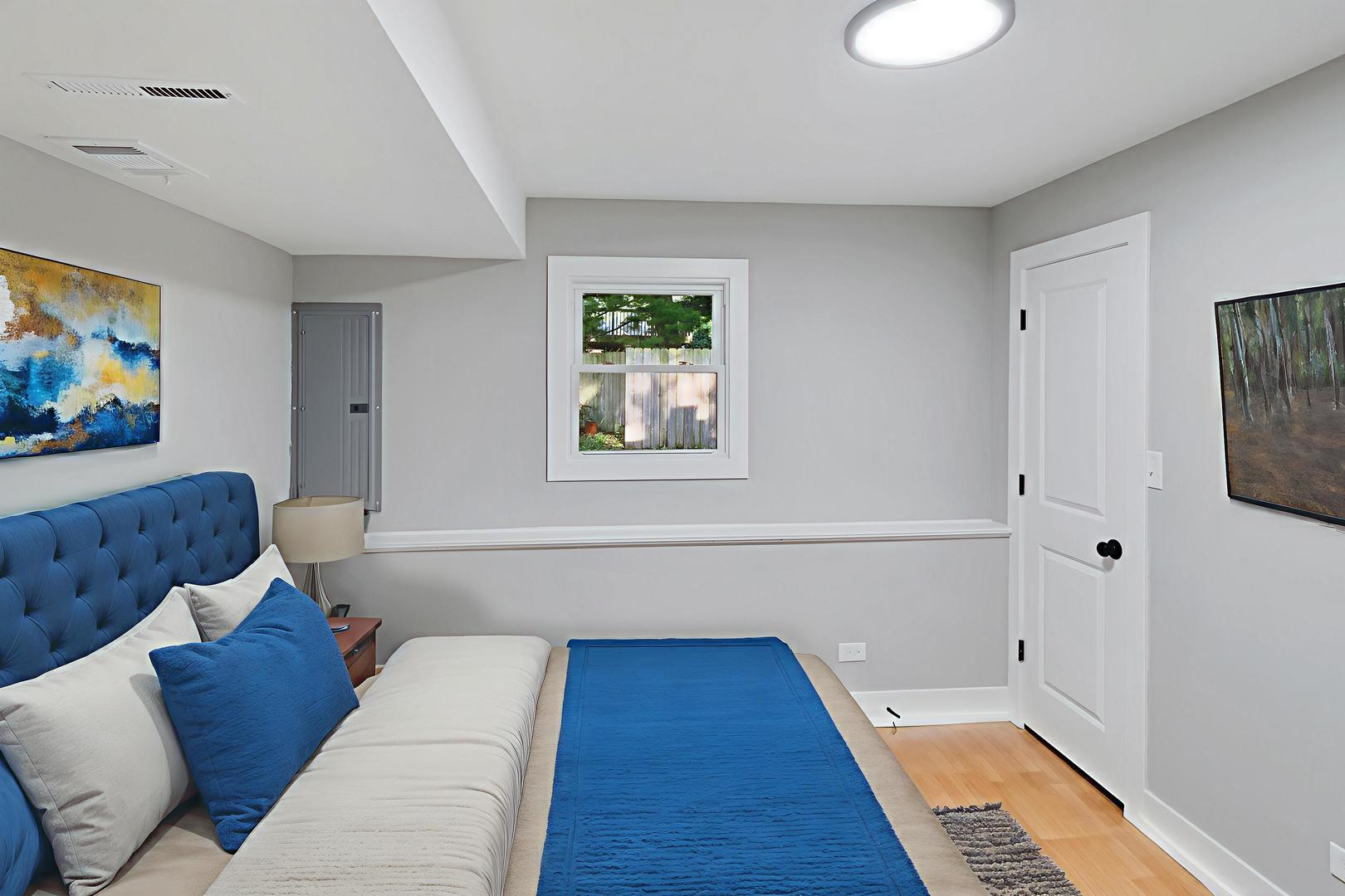 28w555 Leverenz Road Property Photo 10