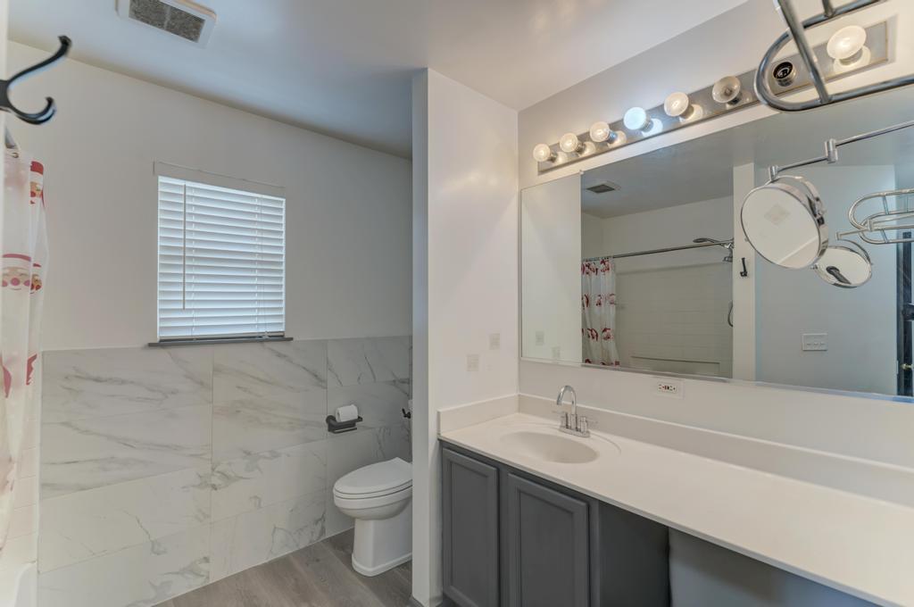 6215 Stafford Street Property Photo 24