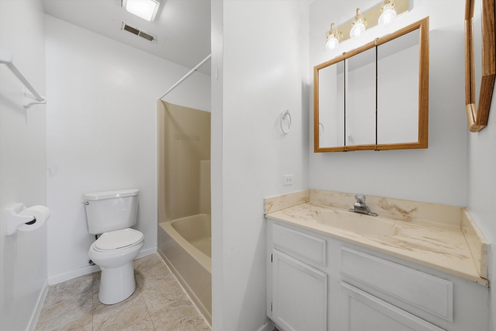 1422 Stonebridge Circle M5 Property Photo 9