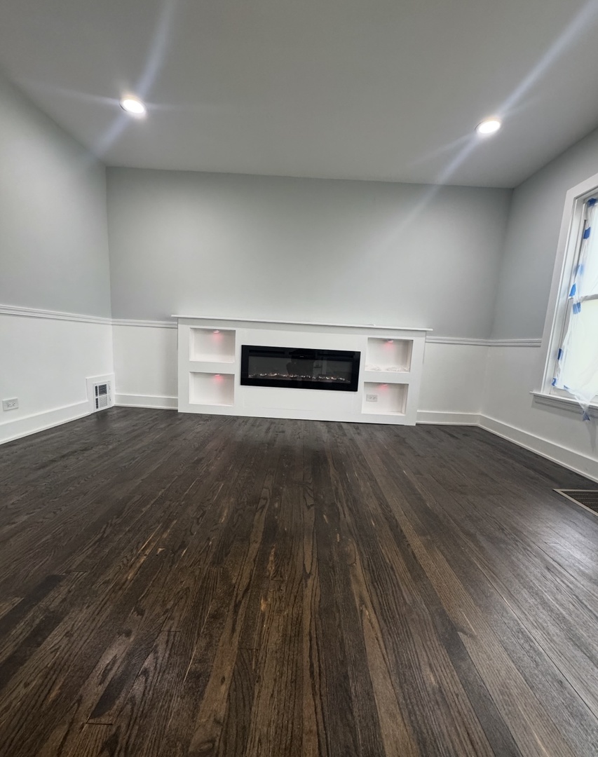 11056 S Sangamon Street Property Photo 6