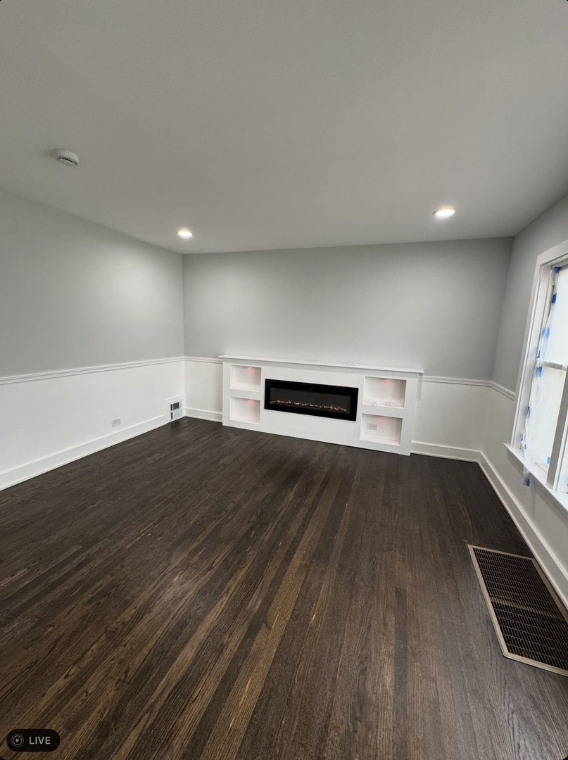 11056 S Sangamon Street Property Photo 7