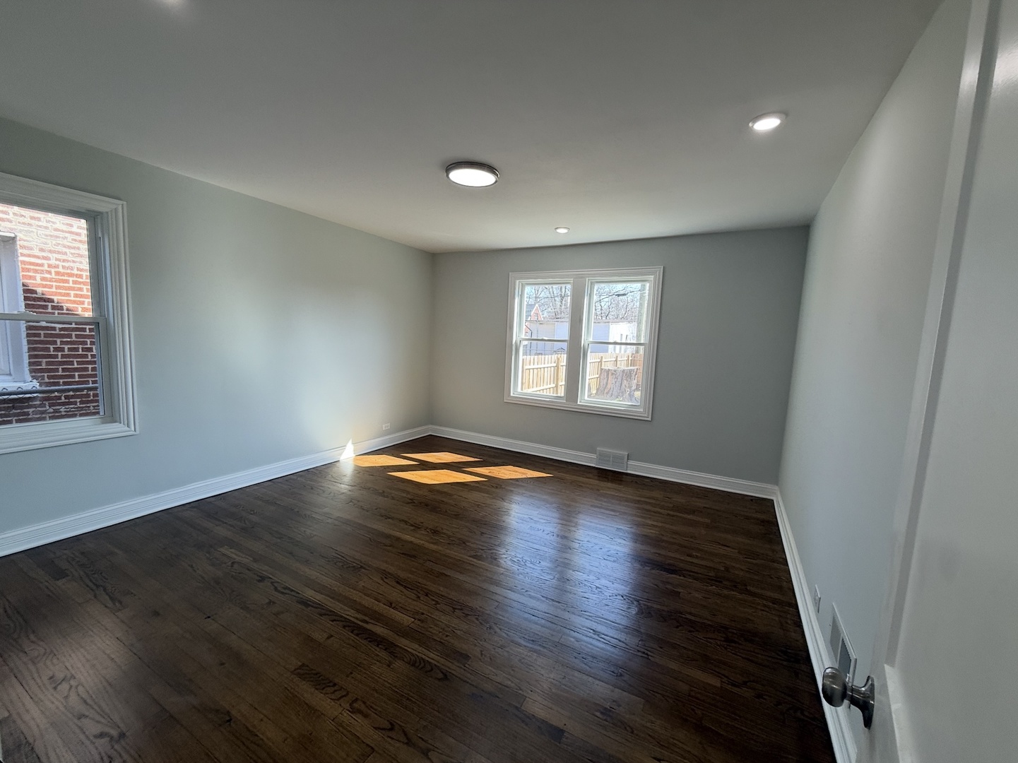 11056 S Sangamon Street Property Photo 14