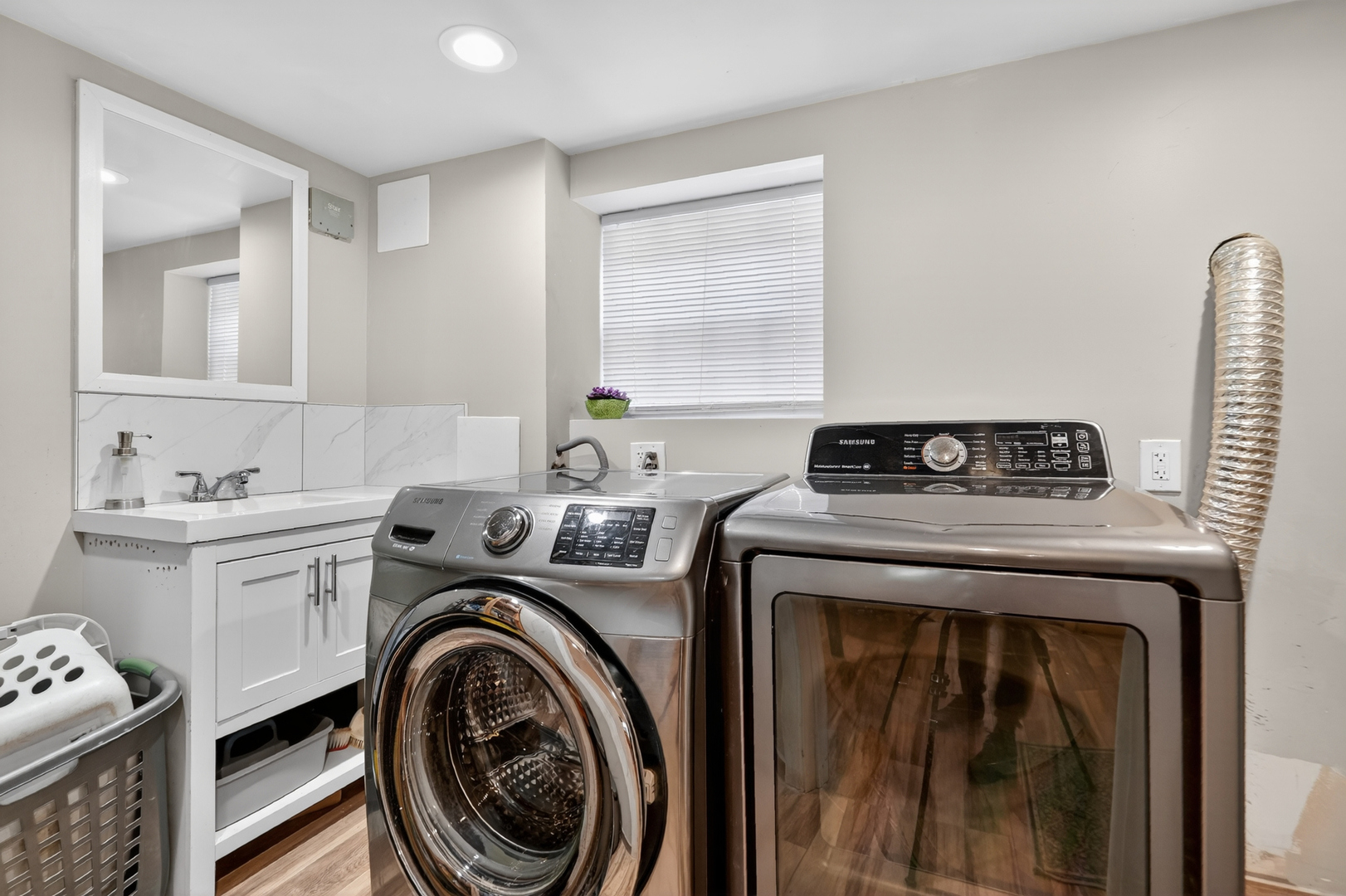 2651 Oak Street Property Photo 41