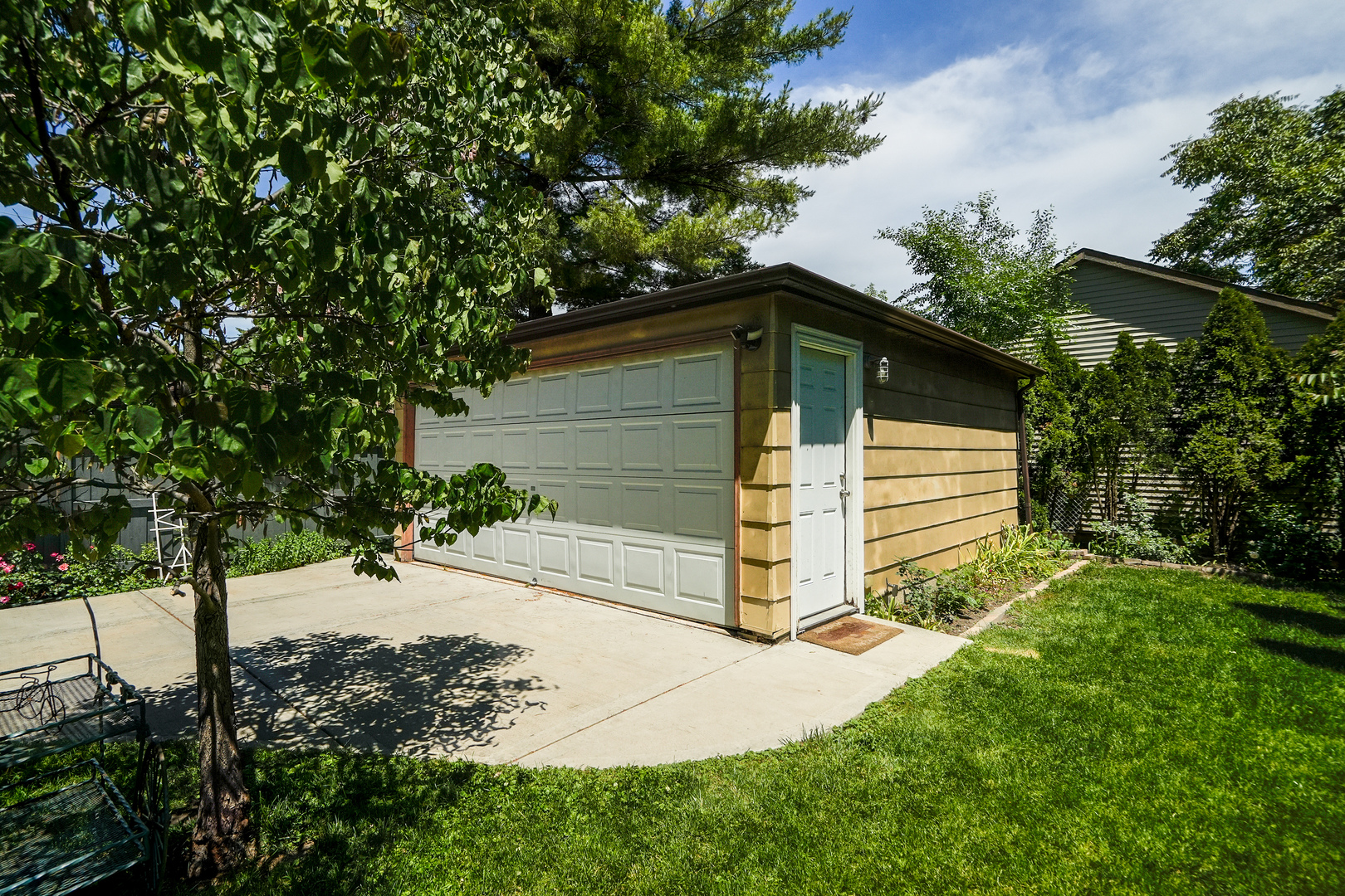 2651 Oak Street Property Photo 47