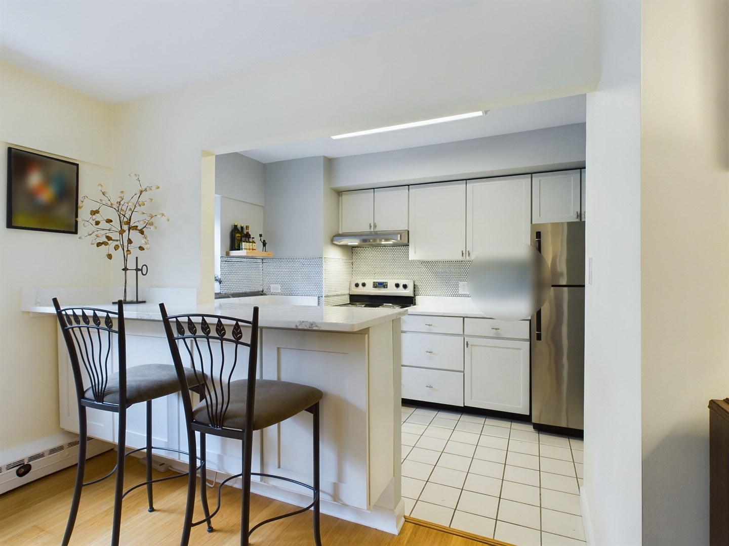 4980 N Marine Drive 432 Property Photo 4