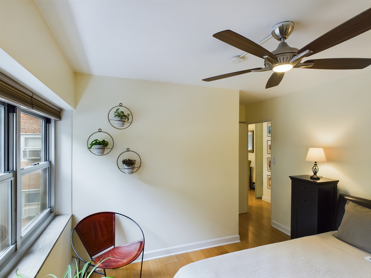 4980 N Marine Drive 432 Property Photo 8