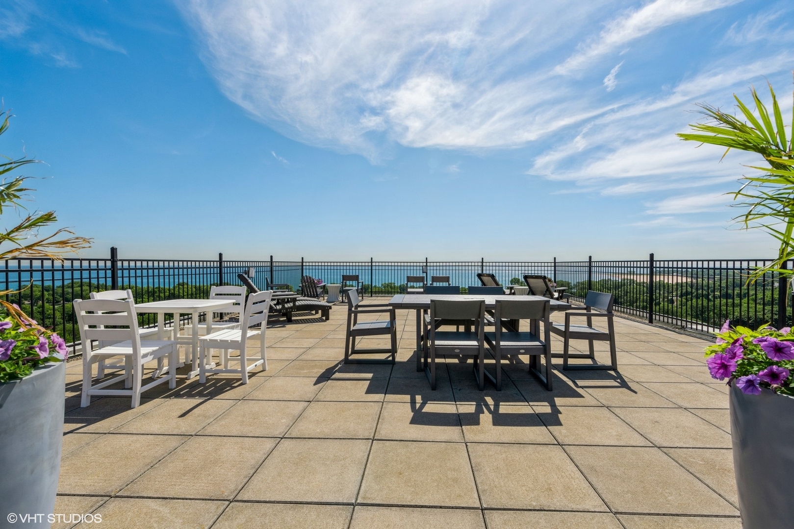4980 N Marine Drive 432 Property Photo 14