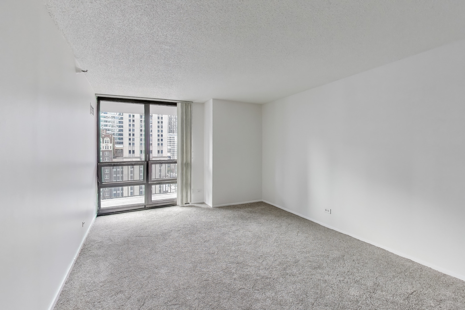 10 E Ontario Street 1303 Property Photo 17