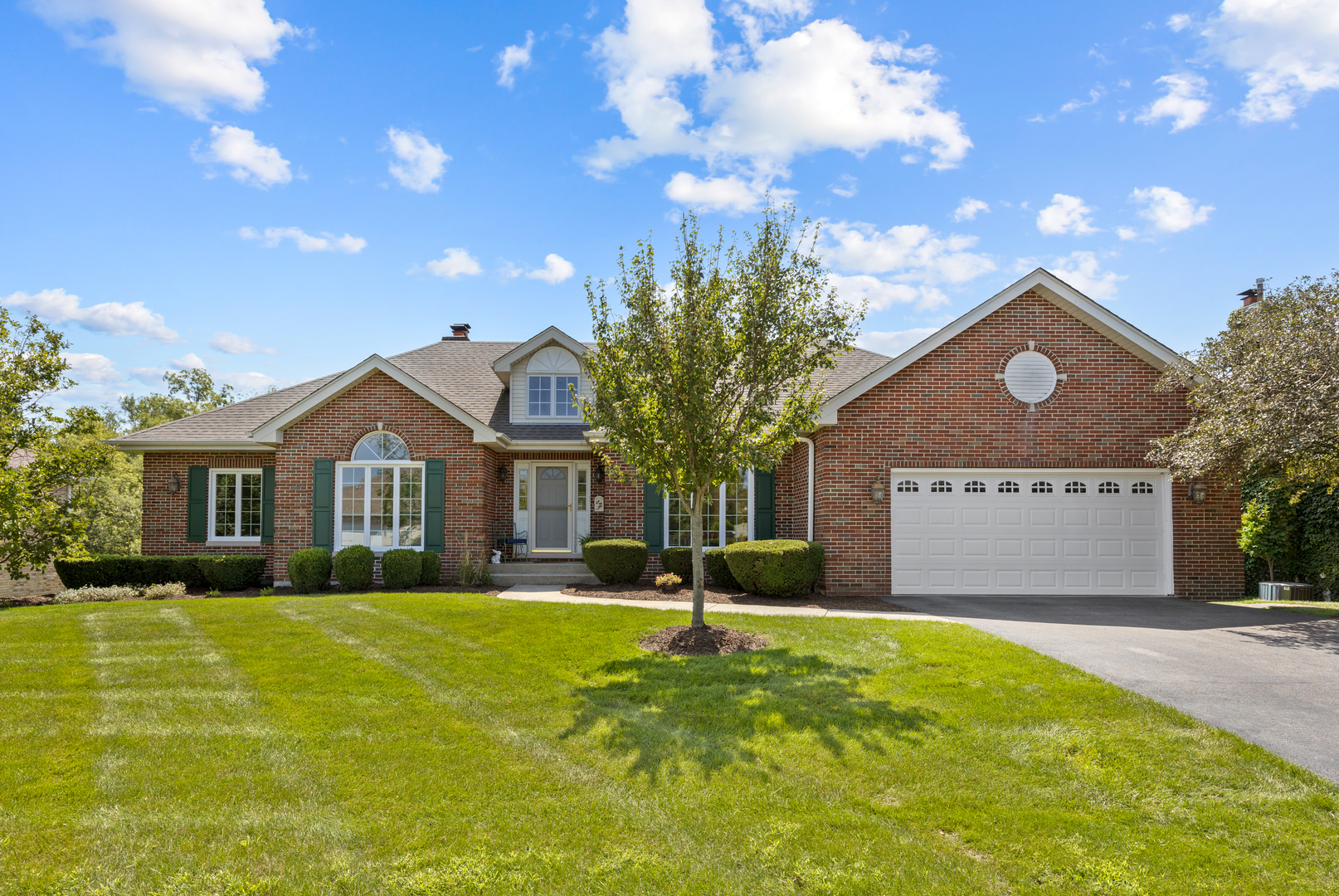 7661 Steeple Chase Drive Property Photo 3